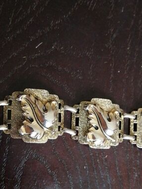 Gorgeous Vintage Gold Plated Leaf Link Bracelet Fits 7